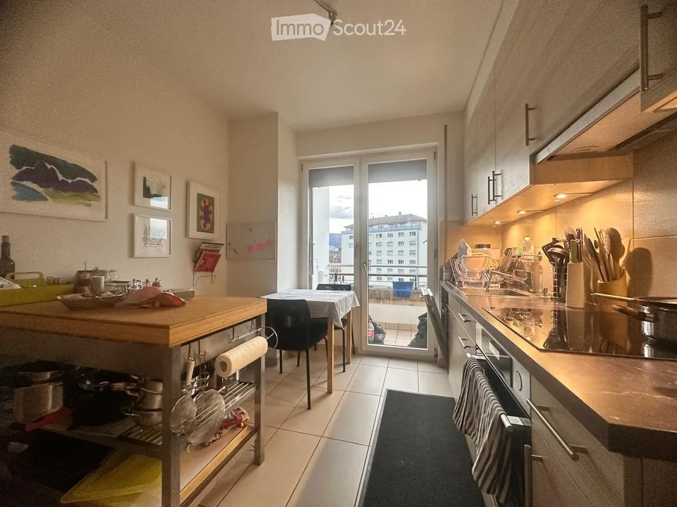 Grand appartement 3.5 pièces en attique à Yverdon (centre)