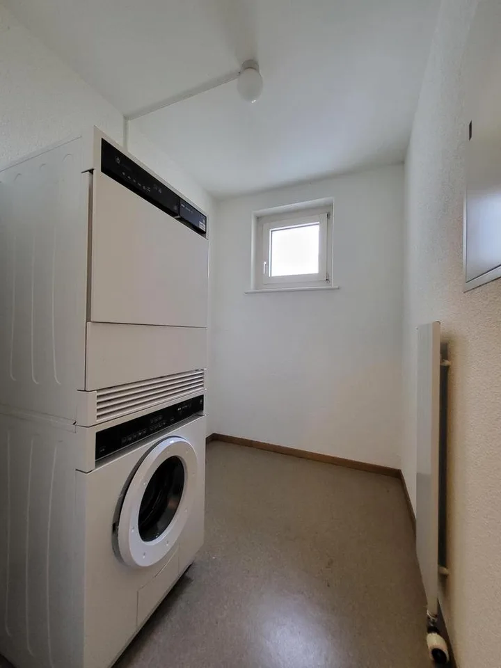Spacious family apartment in Kloten - Limited until March 2029