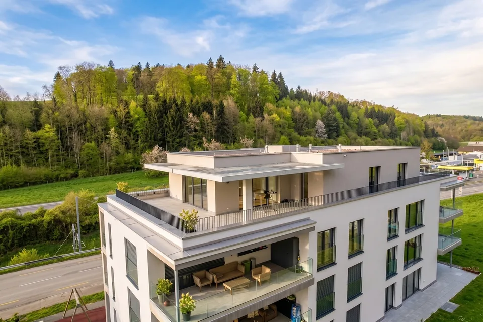 Appartamento in mansarda con terrazza enorme a Thörishaus