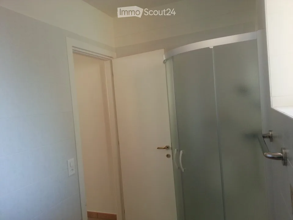Sonnige 2.5-Zimmer-Wohnung mit Balkon in Melide, nahe am See – Foto 6 von 8
