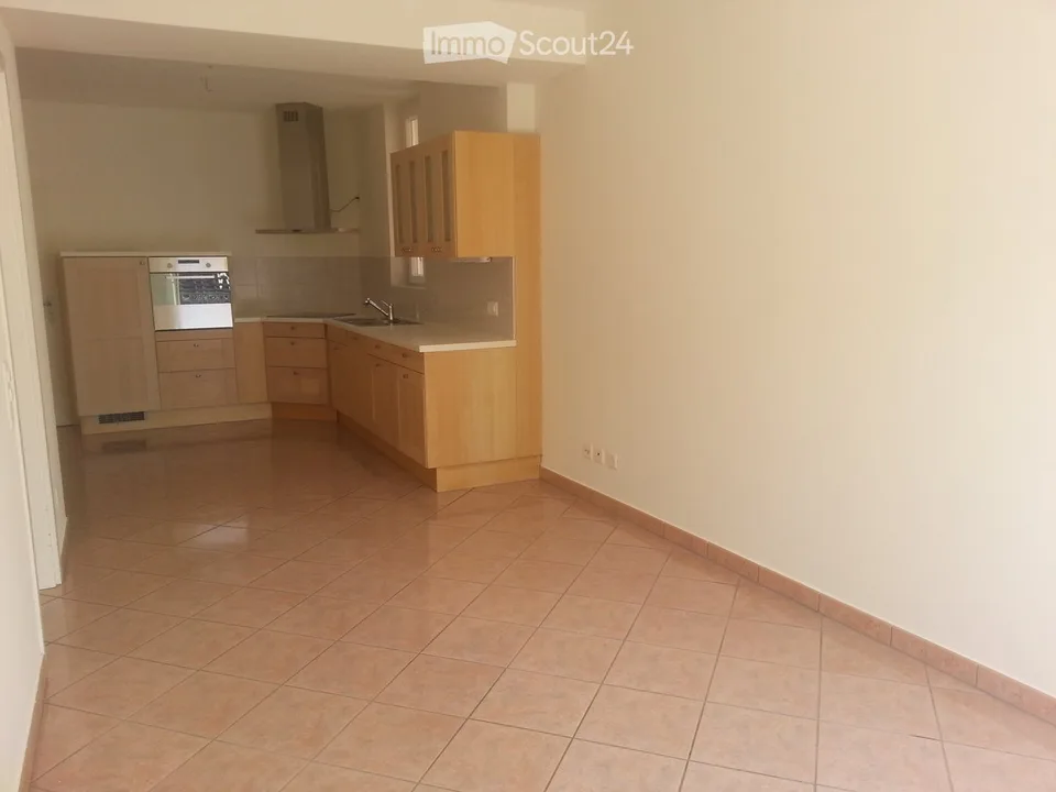 Sonnige 2.5-Zimmer-Wohnung mit Balkon in Melide, nahe am See – Foto 4 von 8