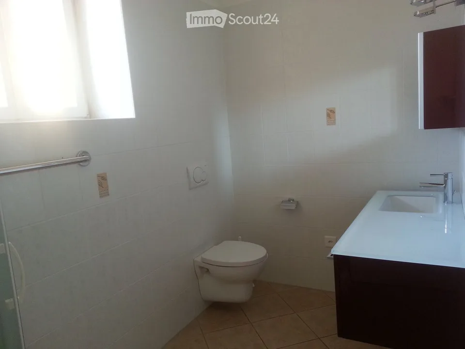 Sonnige 2.5-Zimmer-Wohnung mit Balkon in Melide, nahe am See – Foto 7 von 8
