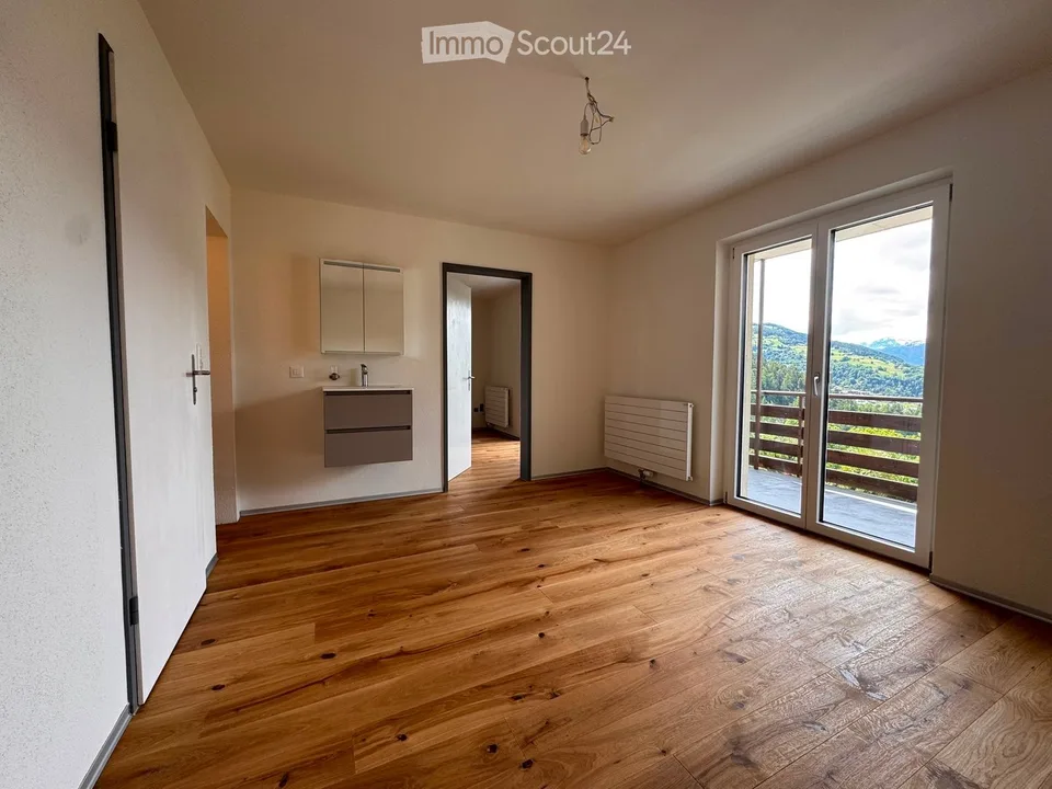 Charmant appartement de 2,5 pièces avec balcon et vue sur les montagnes à Bürchen – photo 5 sur 8