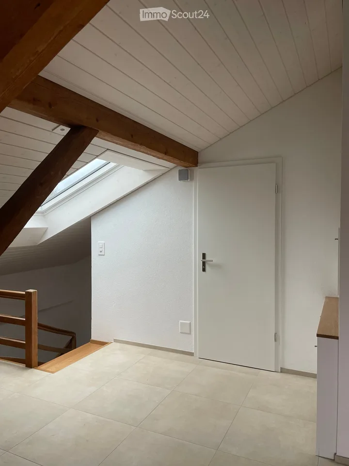 1.5-room attic loft with character and a great view in Horn