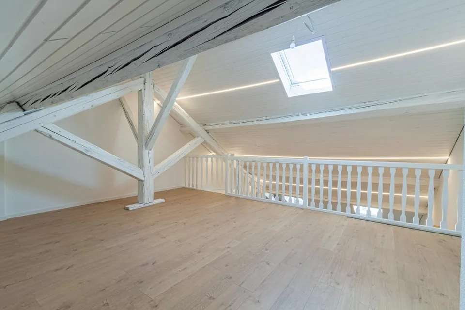 Viel Charme für diese 4,5-Zimmer-Wohnung in Cossonay-Ville – Foto 12 von 17