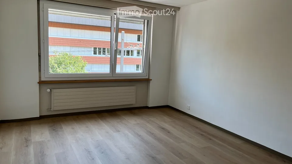 3-room bright apartment with balcony in Neuchâtel