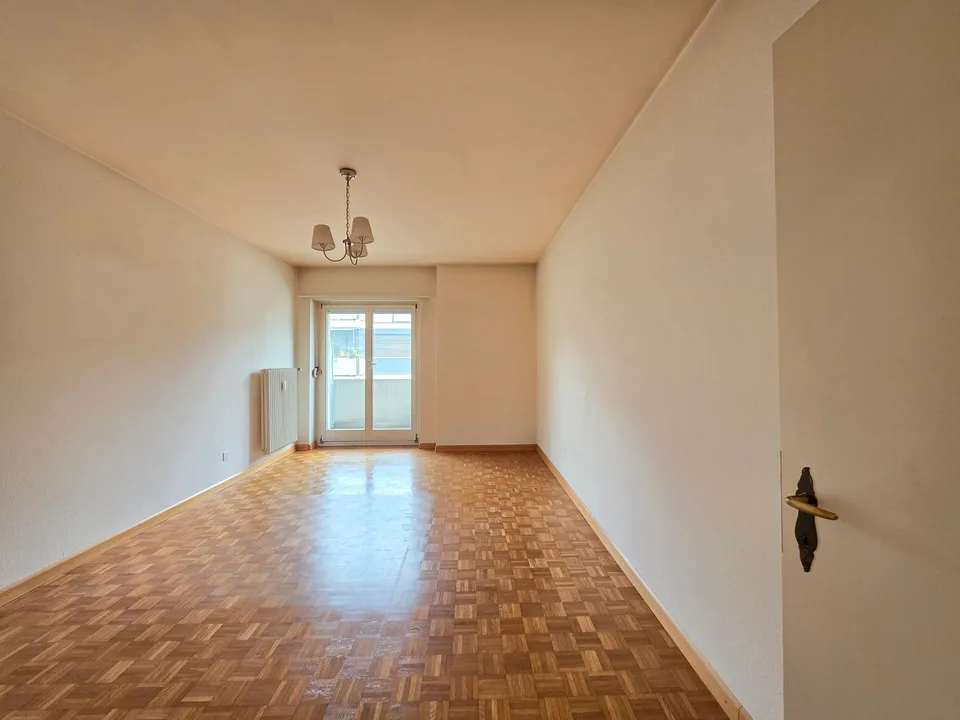 Ampio e luminoso appartamento di 2 locali, in zona residenziale centrale – foto 10 di 19
