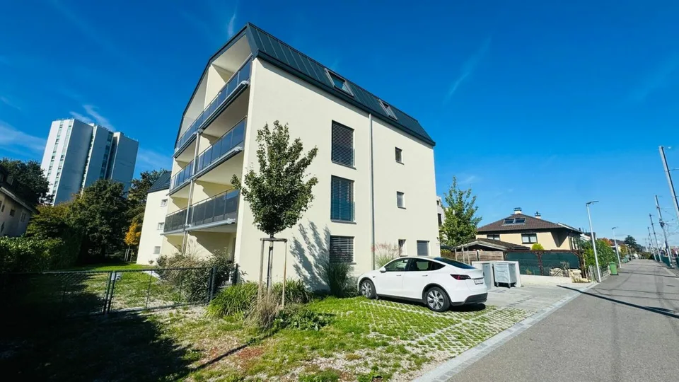 Nachmieter gesucht per 1.12.2026 - neuwertige 2.5-Zimmer-Wohnung in Reinach