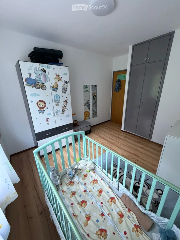 Apartment in Olivone in a two-family house, available from 01.12.2026