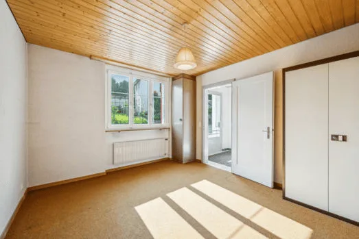 Grosszügige 3½-Zimmer-Wohnung in Lanzenhäusern – Bahnhof in wenigen Gehminuten