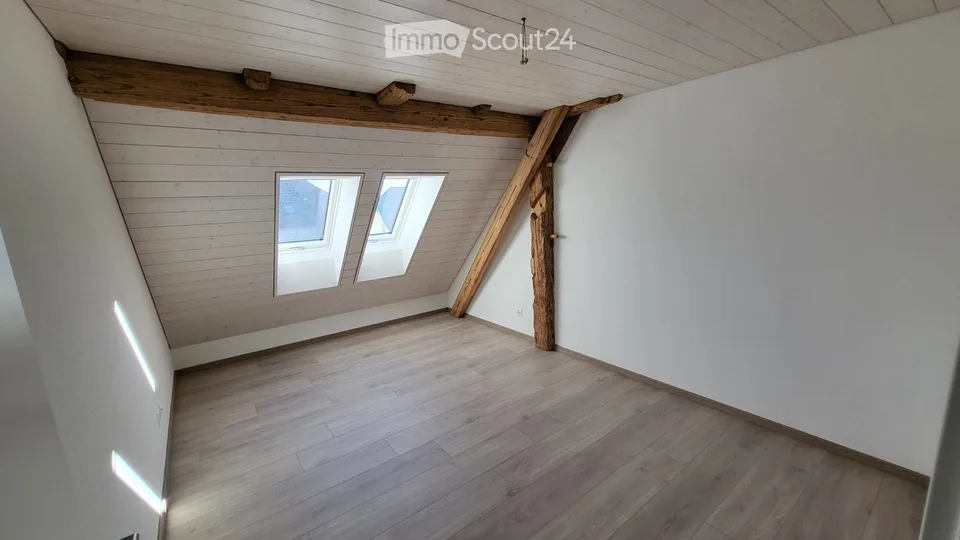 Large 4.5-room apartment of 135m2, built in 2022