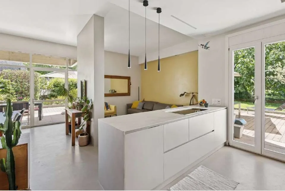 elegante appartamento 3,5 locali con ampio giardino – foto 3 di 13