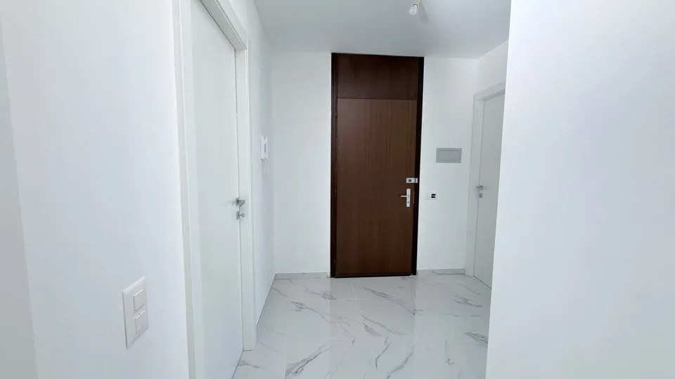 Lugano-Breganzona | Appartement de 3,5 pièces avec terrasse et parking – photo 9 sur 24
