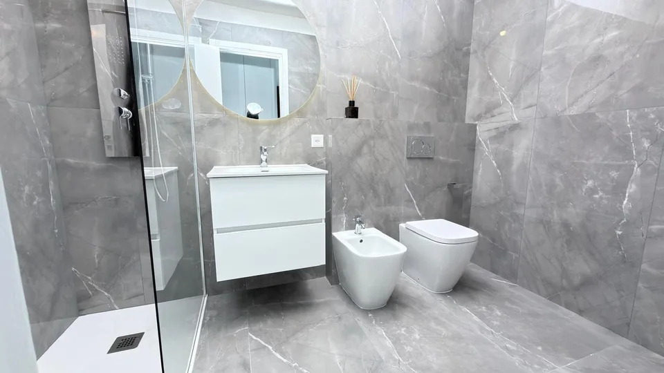 Lugano-Breganzona | Appartement de 3,5 pièces avec terrasse et parking – photo 18 sur 24