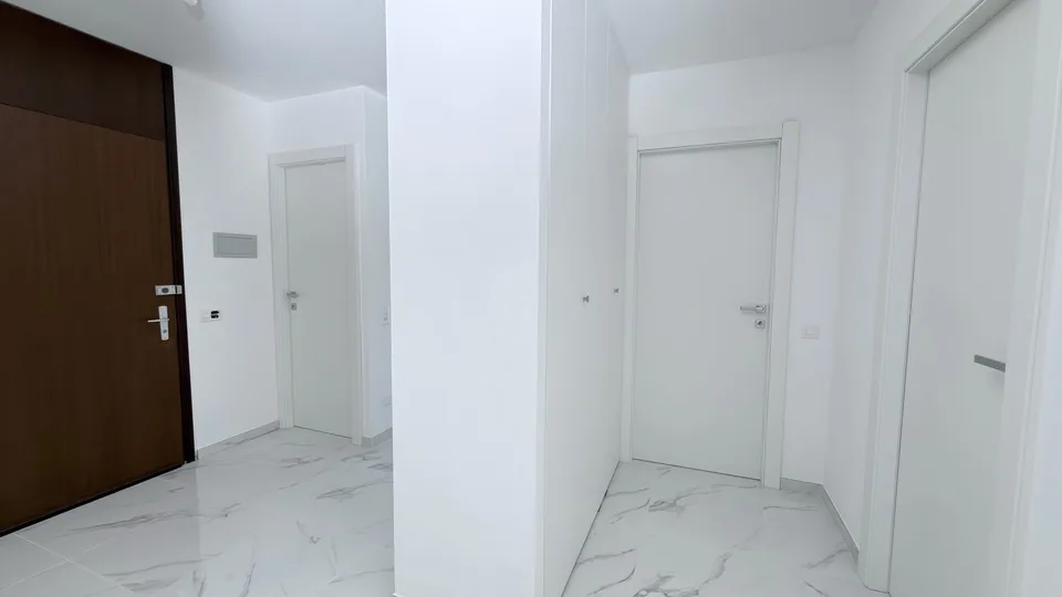 Lugano-Breganzona | Appartement de 3,5 pièces avec terrasse et parking – photo 8 sur 24