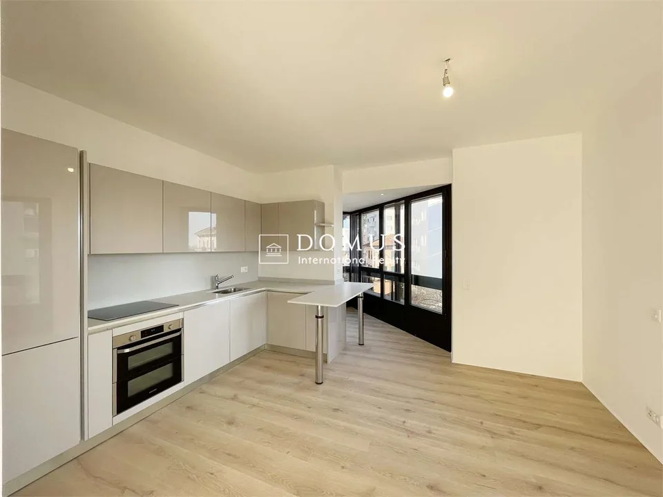 Geräumige 2,5-Zimmer-Wohnung komplett renoviert – Foto 4 von 13