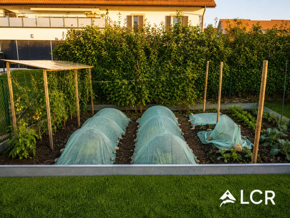 Wohnung mit 4.5 Zimmern / 3 Schlafzimmern / mit eigenem Garten in Bavois