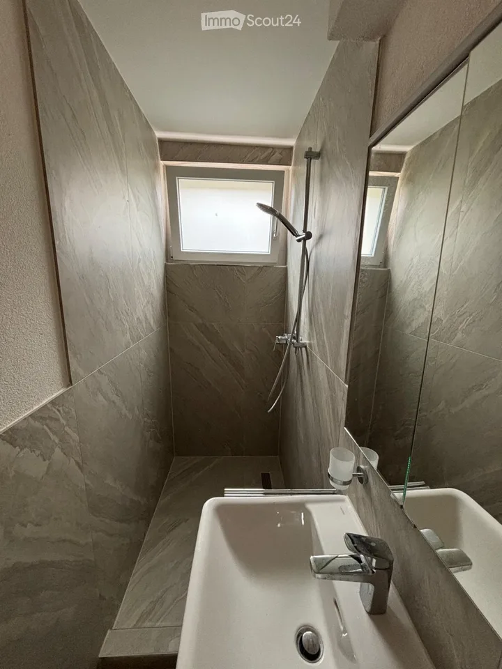 Appartement de 3 pièces rénové avec accès direct au jardin - Pratteln