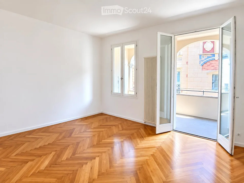 Geräumige 1-Zimmer-Wohnung im 1. Stock in alter Locarneser Villa