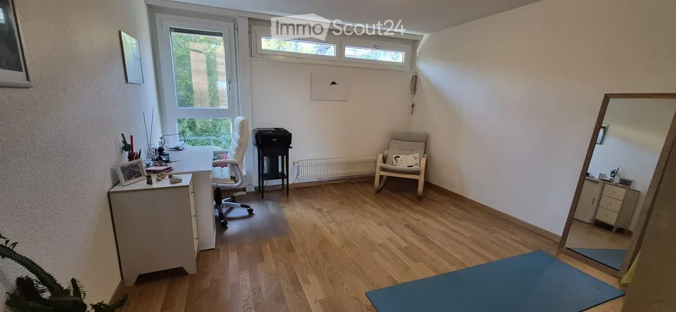 3.5 rooms bright with balcony, view of the Alps