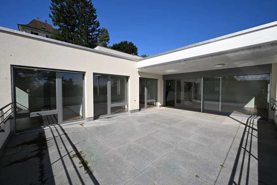 Modernes Terrassenhaus an ruhiger und zentraler Lage in Allschwil