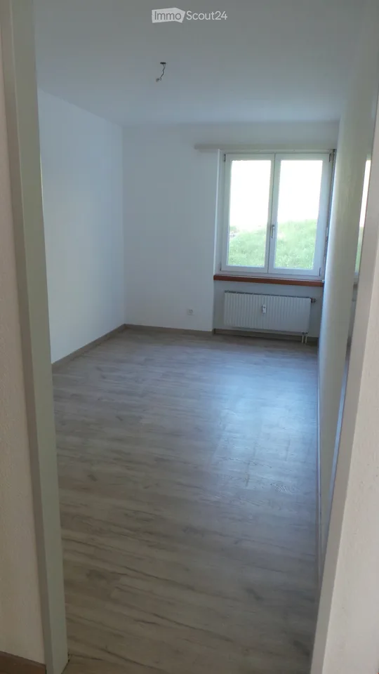 Helle 4.5-Zimmer-Wohnung mit Balkon in Thörishaus – ab Dezember 2026 verfügbar