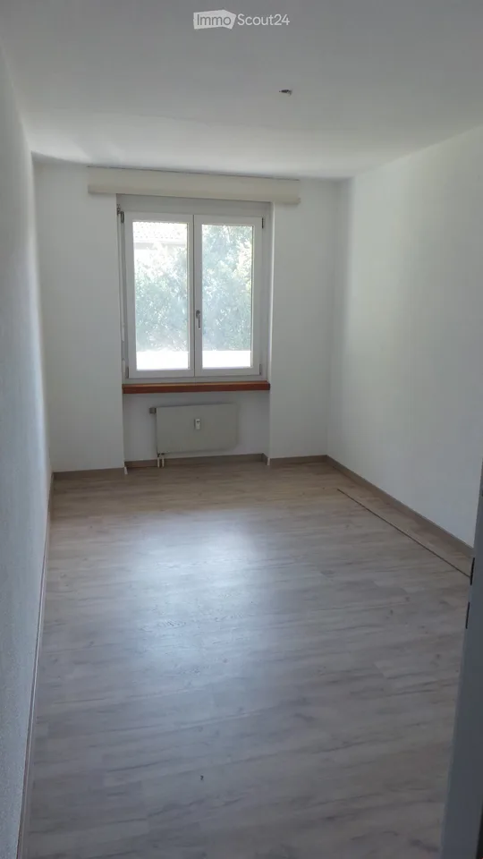 Helle 4.5-Zimmer-Wohnung mit Balkon in Thörishaus – ab Dezember 2026 verfügbar