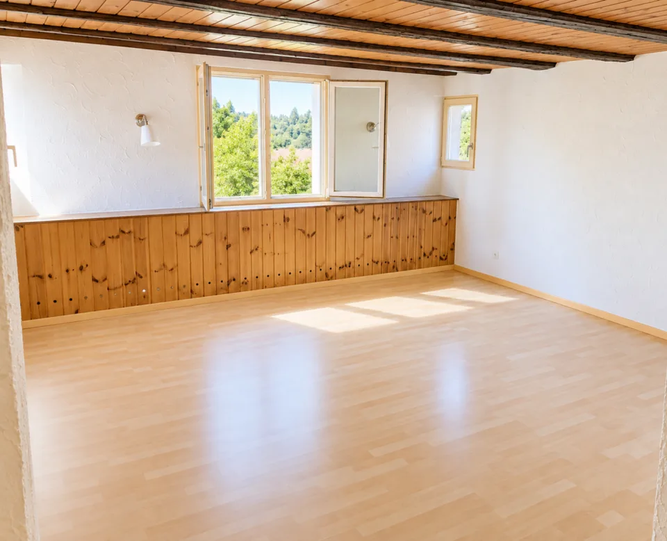 Grosszügige 3,5 Zimmer-Dachwohnung