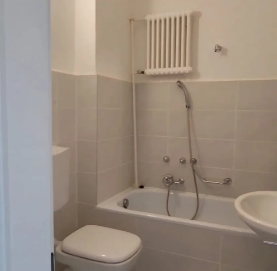 Zweieinhalb-Zimmer-Wohnung in der Besso-Zone