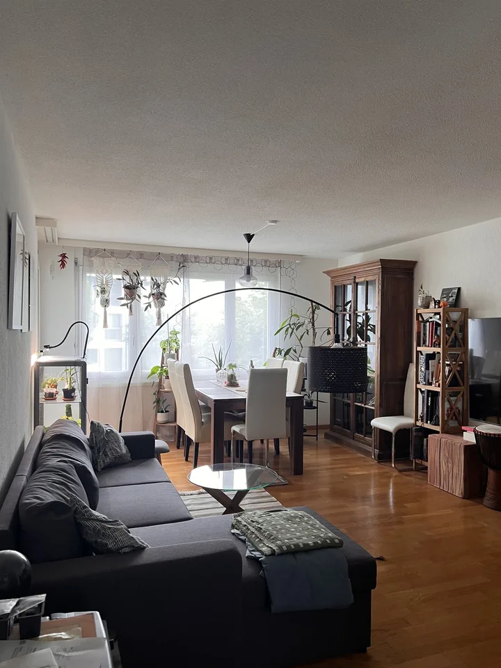 Camera arredata di 12 m² con bagno privato a Fehraltorf CHF 850, spese incluse & internet