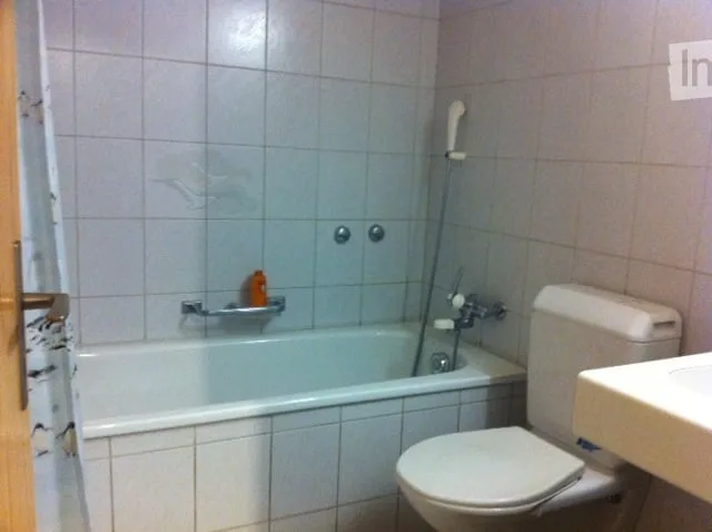 Appartement charmant de 3,5 pièces avec balcon à Wohlen AG