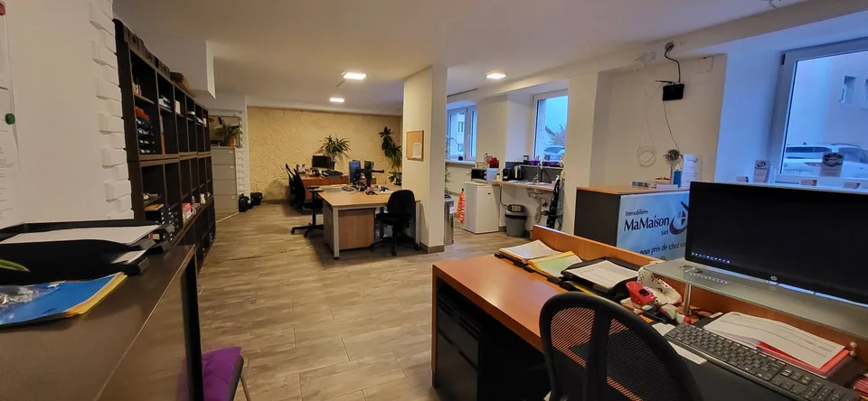 Local commercial de 50 m2 au rez-de-chaussée – photo 3 sur 12