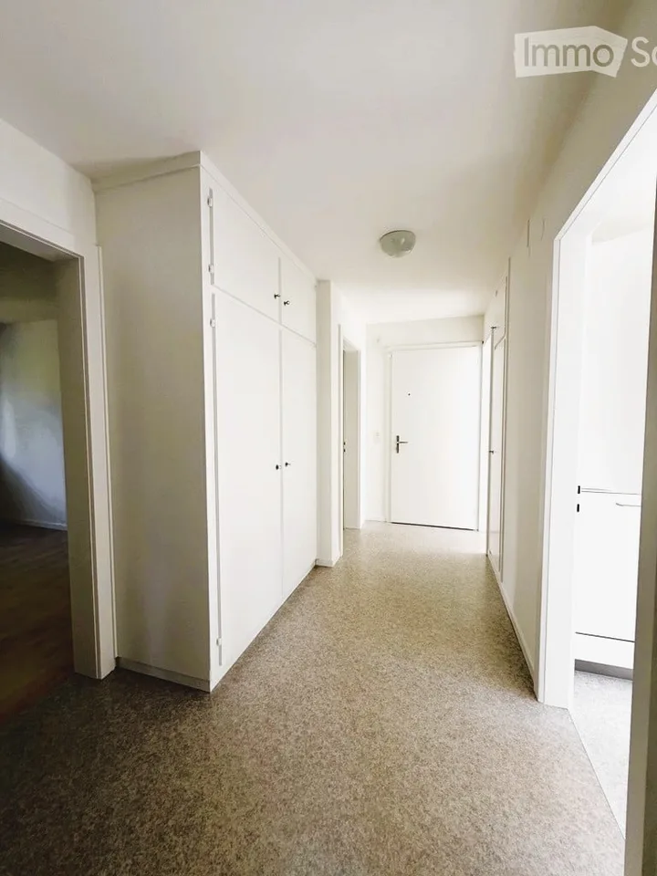 "Helle 4-Zimmer-Wohnung mit Balkon in Gelterkinden – ab sofort"