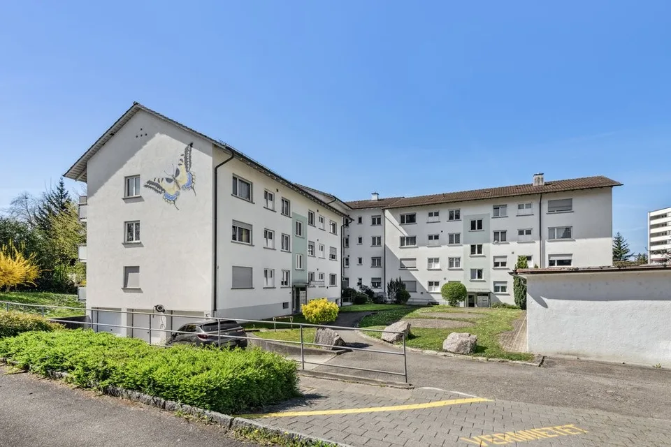 Appartement lumineux de 3.0 pièces au 1er étage, dans le centre-ville de Lenzburg