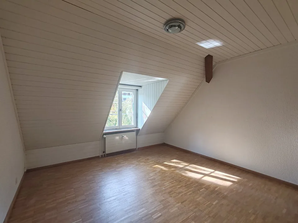 4-Zimmer-Maisonette-Wohnung mit Blick auf die Birs