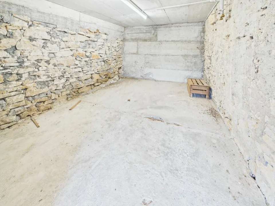 Rara opportunità: casa residenziale con edificio agricolo e riserva di terreno edificabile su 1'752 m² a Lostorf – foto 13 di 14