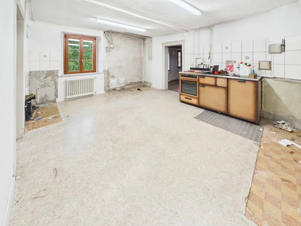 Rara opportunità: casa residenziale con edificio agricolo e riserva di terreno edificabile su 1'752 m² a Lostorf – foto 10 di 14
