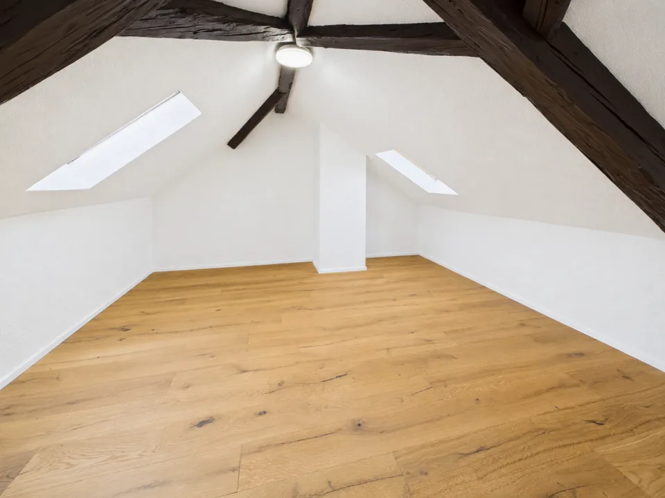 127 m² de pur rêve de vie - maisonnette fraîchement rénovée à Hofstetten-Flüh