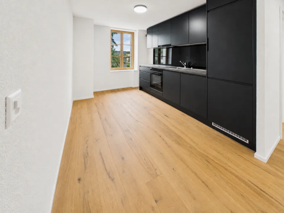 127 m² de pur rêve de vie - maisonnette fraîchement rénovée à Hofstetten-Flüh