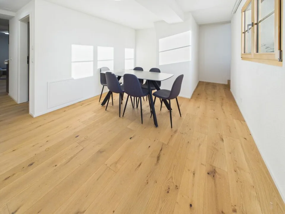 Appartement de 2½ pièces élégant dans un quartier résidentiel calme