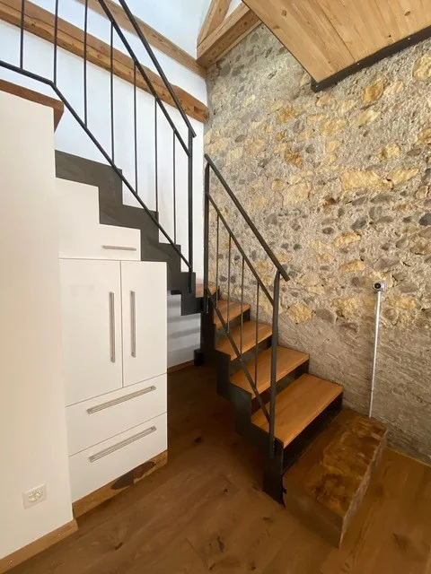 Einzigartiges Wohnen mit Loftcharakter – 4-Zimmer-Wohnung in Galmiz