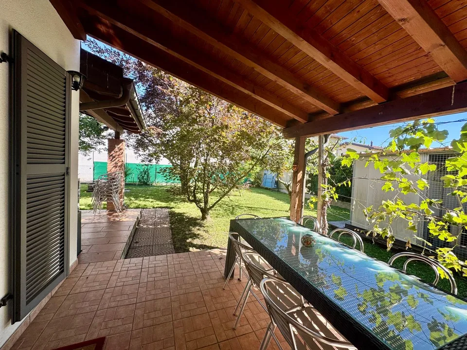 Ligornetto – Einfamilienhaus mit großem Garten – Foto 9 von 10