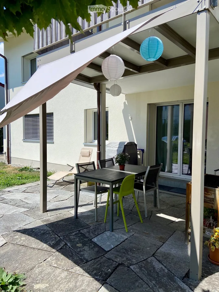 Appartement complètement rénové, beau, familial avec jardin