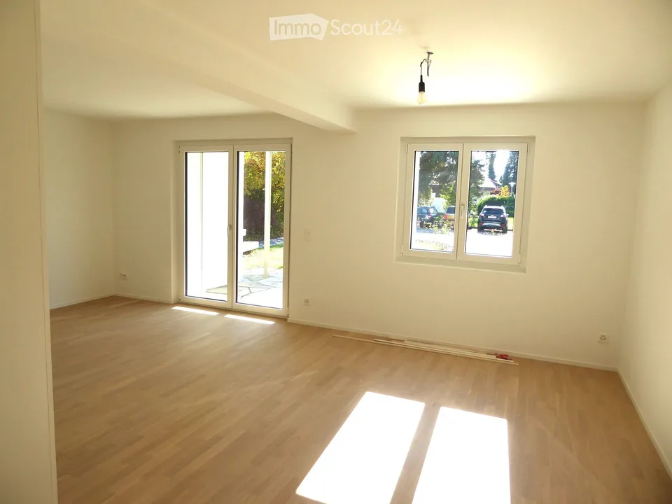Appartement complètement rénové, beau, familial avec jardin