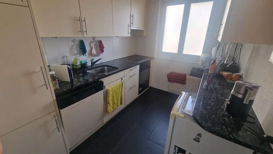 Appartement très abordable et lumineux de 4,5 pièces