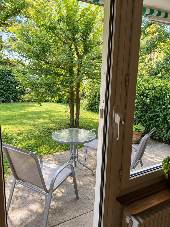 Helles 15 m² Zimmer mit Gartenmitbenutzung in Zollikerberg CHF 800 inkl. NK