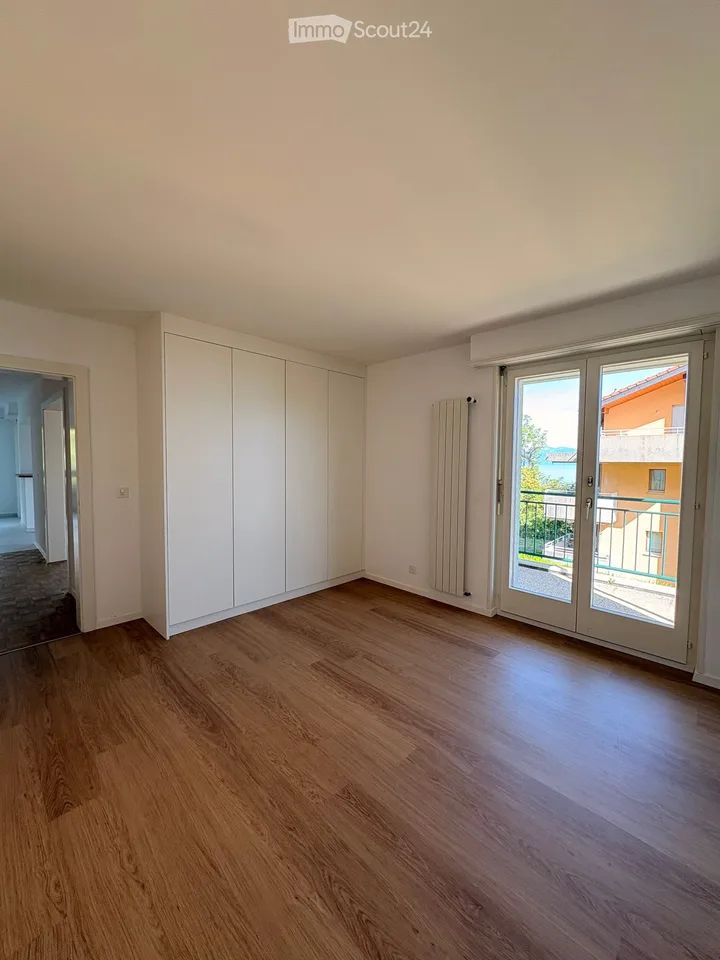 3,5 Zimmer renoviert mit Geschmack, ruhig, mit zwei Balkonen und einer schönen Aussicht