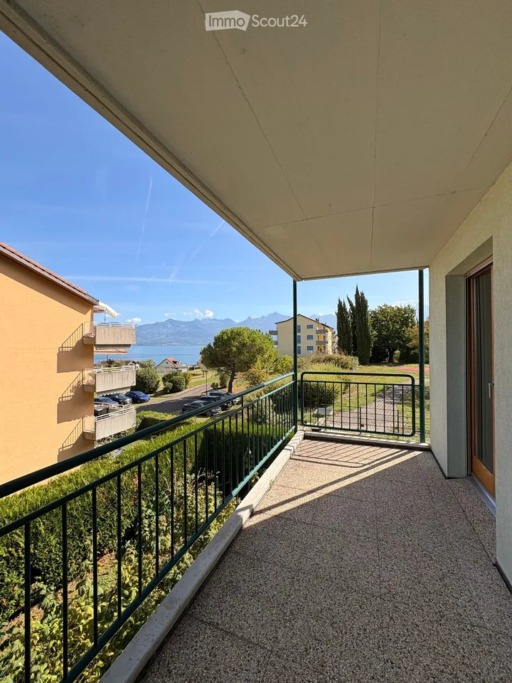 3,5 Zimmer renoviert mit Geschmack, ruhig, mit zwei Balkonen und einer schönen Aussicht