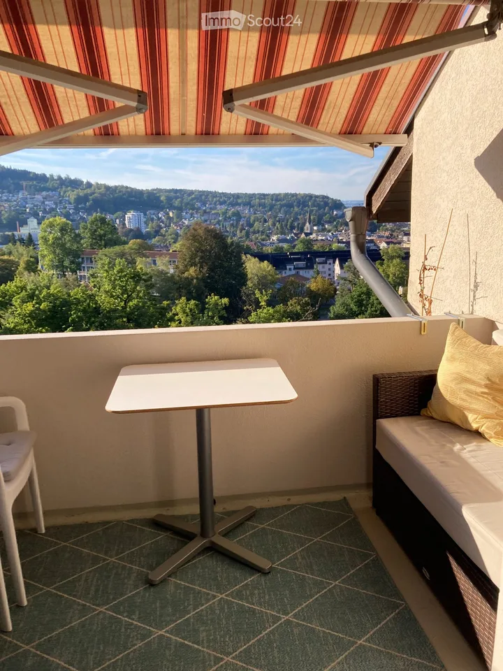 Möblierte 3-Zimmer-Wohnung in Luzern Parkplatz inbegriffen