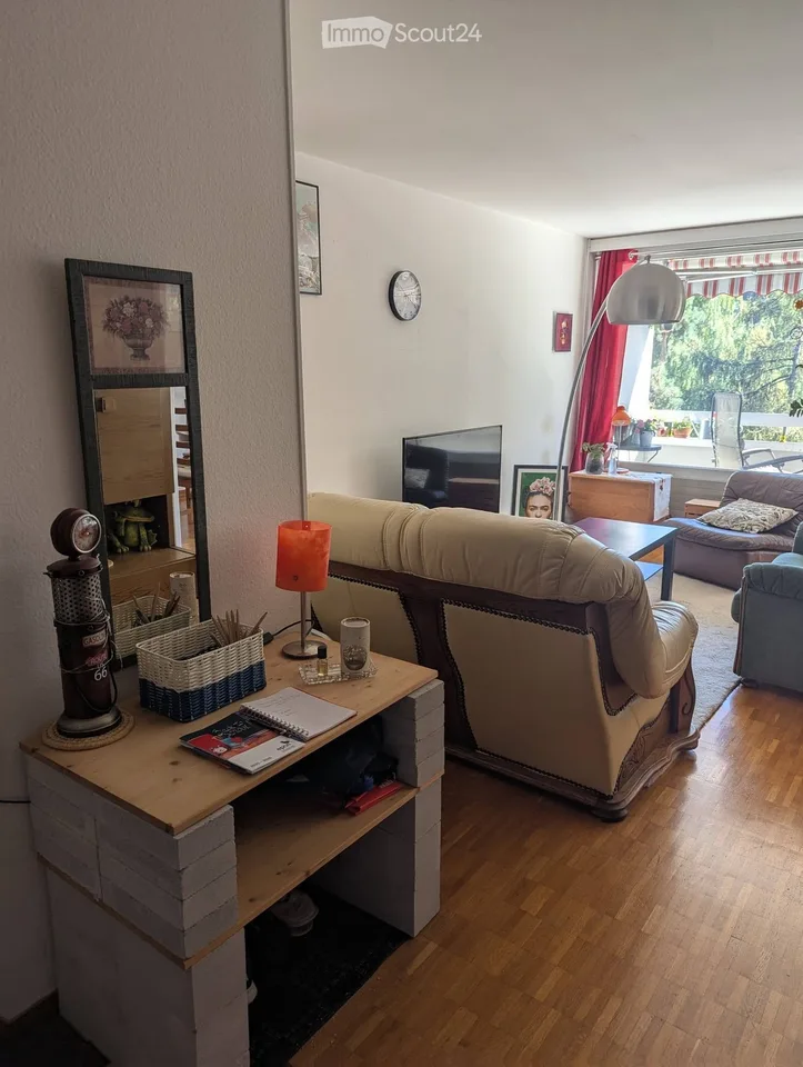 Chambre dans appartement lumineux à Gland - Disponible